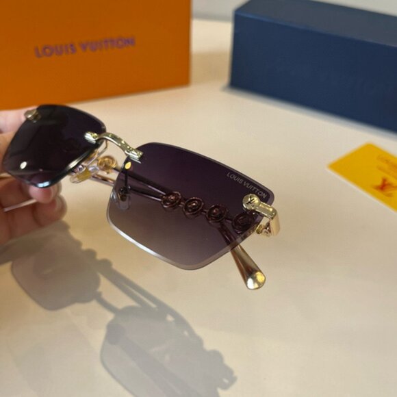 Louis Vuitton Gold Metal Frame Purple Sunglasses - Picture 6 of 8